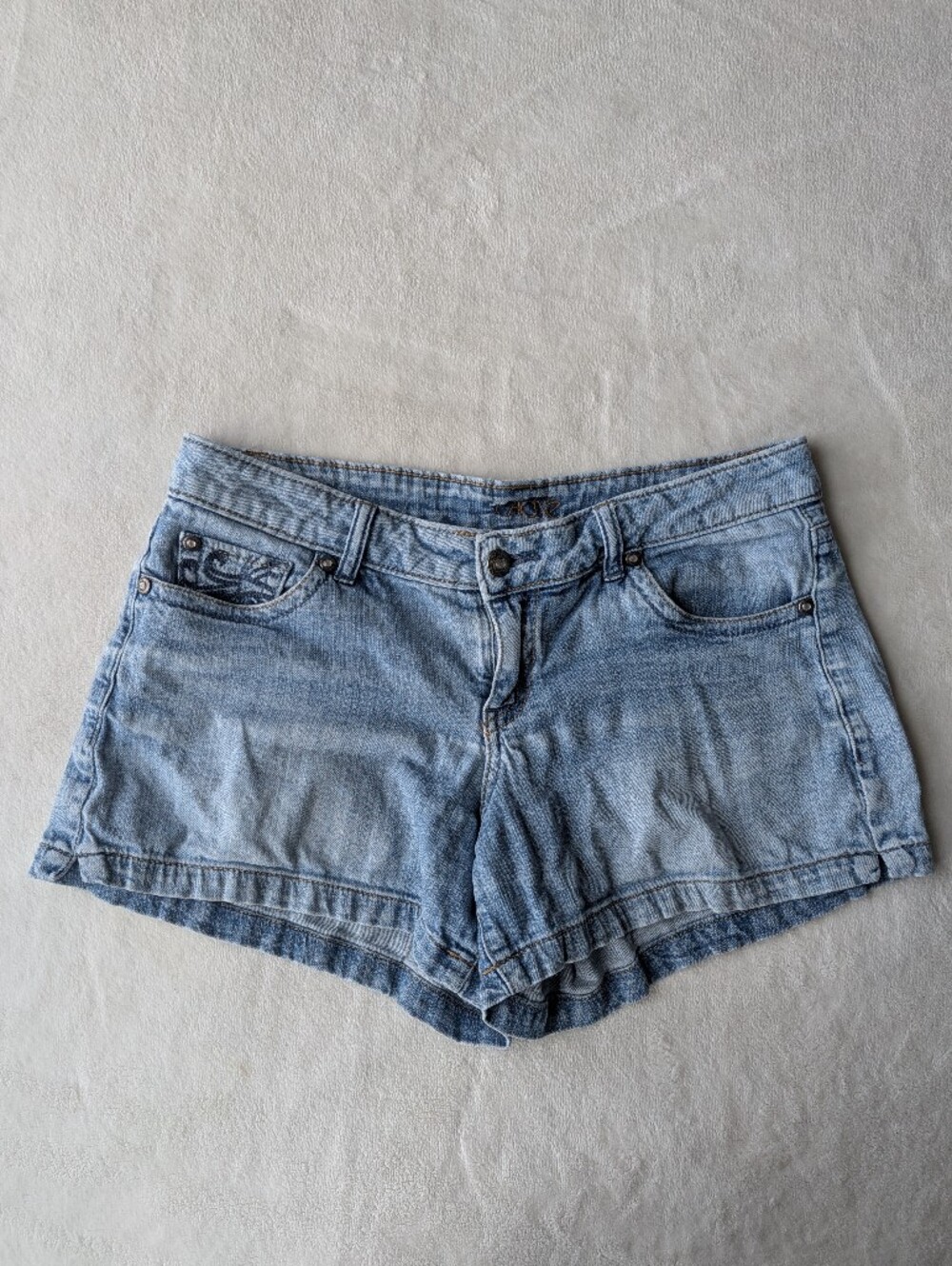 2000's cache denim shorts